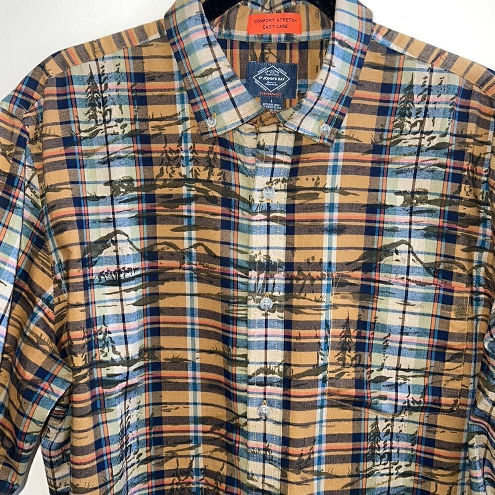 St. John’s Bay performance Men’s L comfort stretch Hiking Camping outdoors shirt